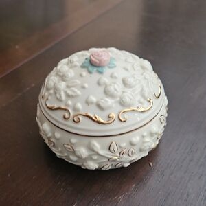 White and Gold Decorative Accent Box